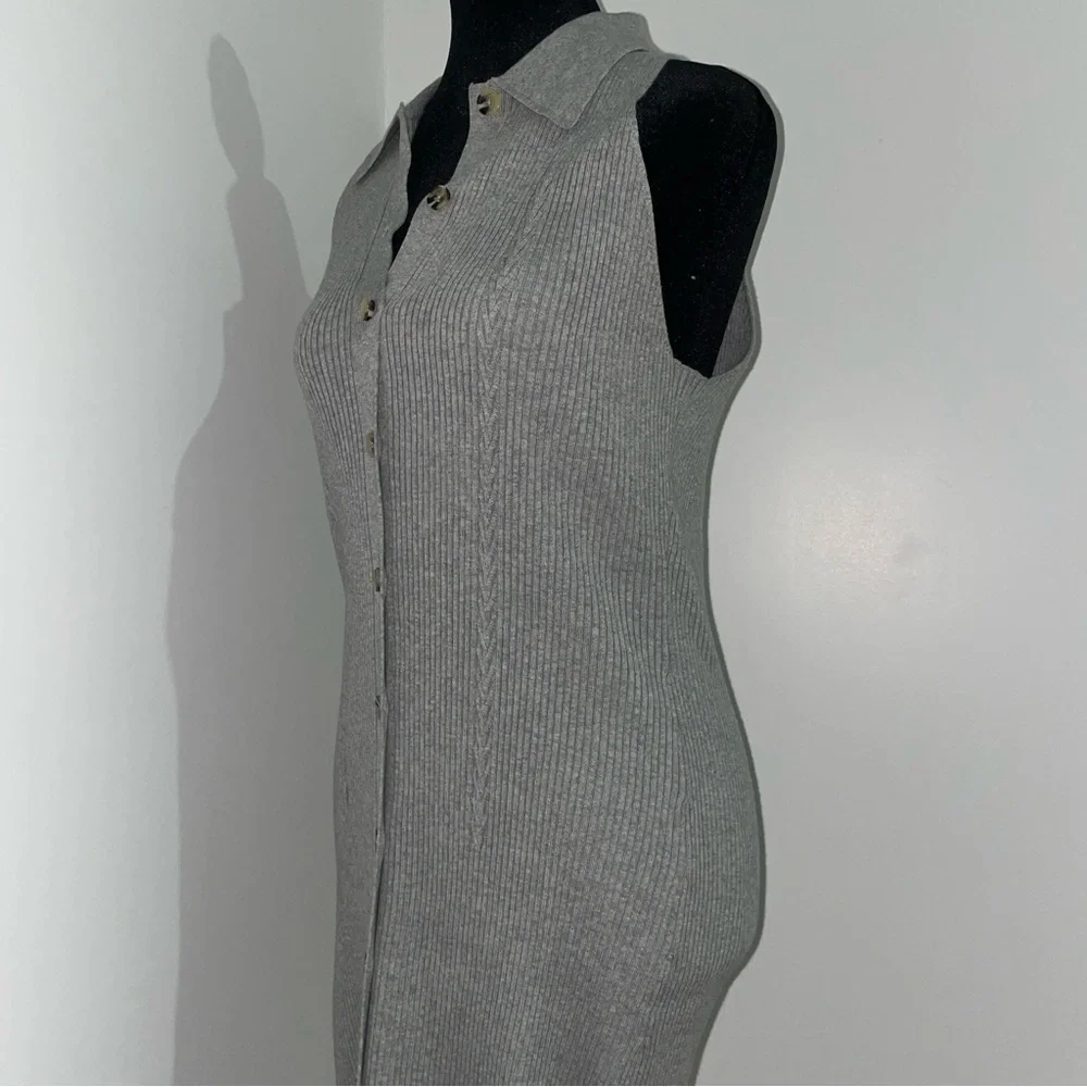 NEW! Favorite Daughter- The Lena Midi Dress Frost Gray Size M Buttoned Ribbed